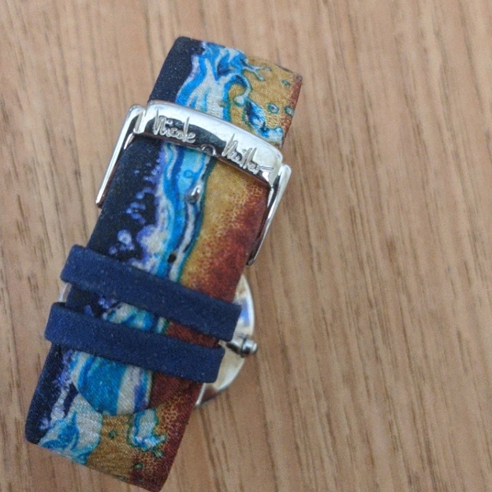 Vintage Nicole Miller "Time Flies" Watch - Picture 2 of 8